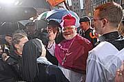 herzlicher Empfang auf dem Marienplatz (Foto: Ingrid Grossmann)